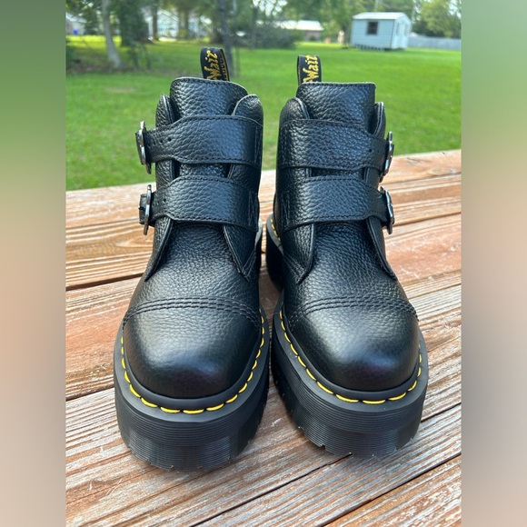 Dr. Martens Devon Flower Black Milled Nappa Boots Women Size 8 - Picture 9 of 9